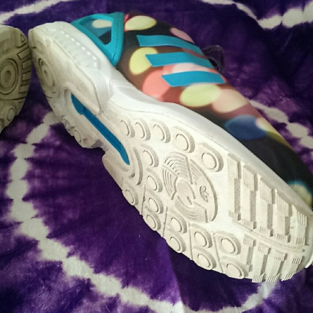 Shoes - Picture 2 of 4